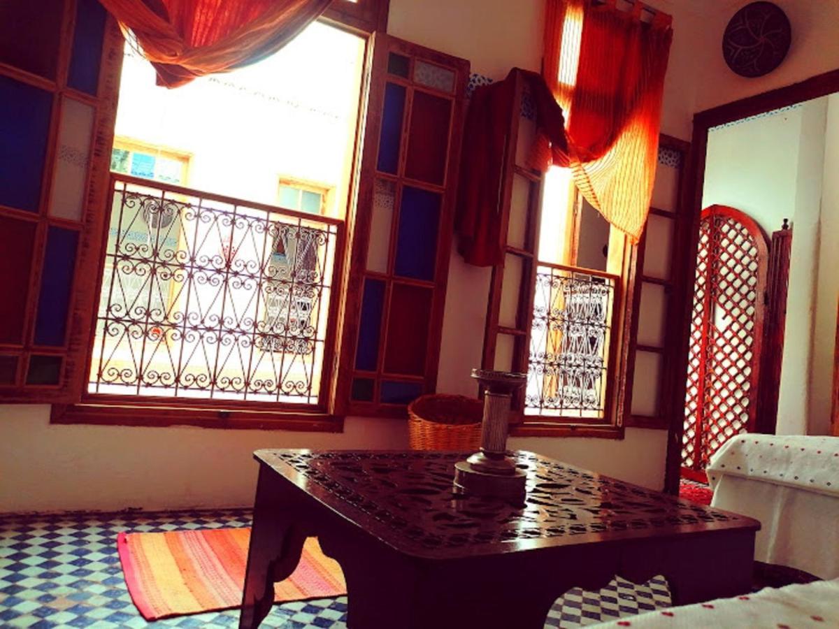 Sendis Dar Hostel Фес Екстериор снимка