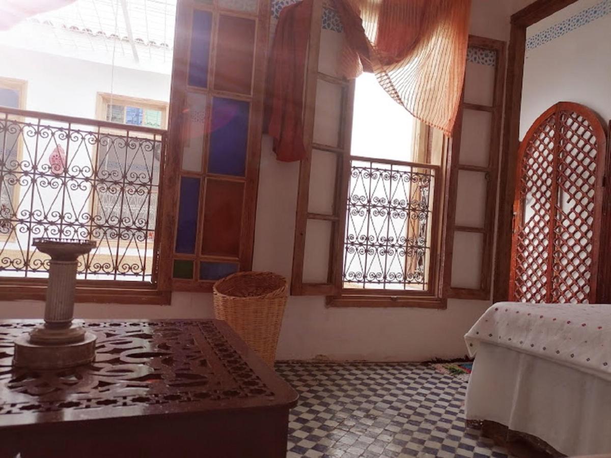 Sendis Dar Hostel Фес Екстериор снимка