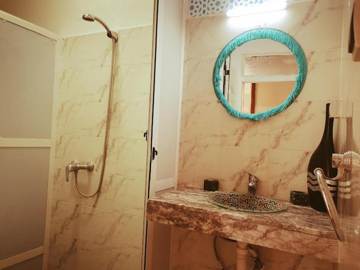 Sendis Dar Hostel Фес Екстериор снимка